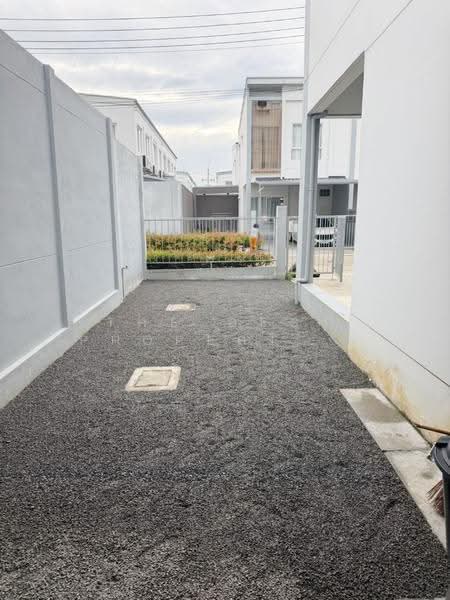Venue 24 Khukhot Station : เวนู 24 คูคตสเตชั่น, ปทุมธานี, ถนนเลียบคลองสาม, ลาดสวาย, ลำลูกกา, ปทุมธานี, 150 ตร.ม., ทาวน์เฮ้าส์ ขาย, โดย The Best Property ฟิล์ม, 500504643 - DDproperty.com