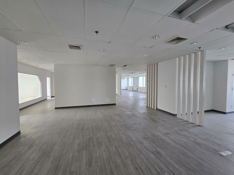ให้เช่าสำนักงาน อาคารฟอรั่มทาวเวอร์ ชั้น 36 | 572 ตร.ม. ทั้งชั้นมีเพียง 1 Office ทำเลดี ใกล้ MRT, กรุงเทพ, ห้วยขวาง, กรุงเทพ, 572 ตร.ม., สำนักงาน ให้เช่า, โดย คุณอ้อ, 500504677 - DDproperty.com