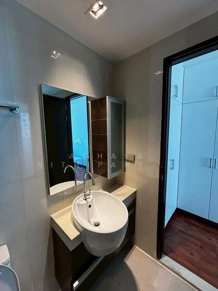 Sky Walk Residences, Bangkok, 1599 Sukhumvit Road, Phra Kanong Nua, Watthana, Bangkok, 1 Bedroom, 50 sqm, Condo For Rent, by Achaya Nithipanyawong, 500504692 - DDproperty.com
