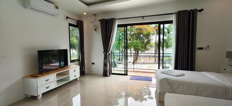 6-BR Villa, Chon Buri (Pattaya), Nong Pru, Bang Lamung (Pattaya), Chon Buri (Pattaya), 6 Bedrooms, 350 sqm, Villa For Sale, by Sikkares Ploydang, 500504694 - DDproperty.com