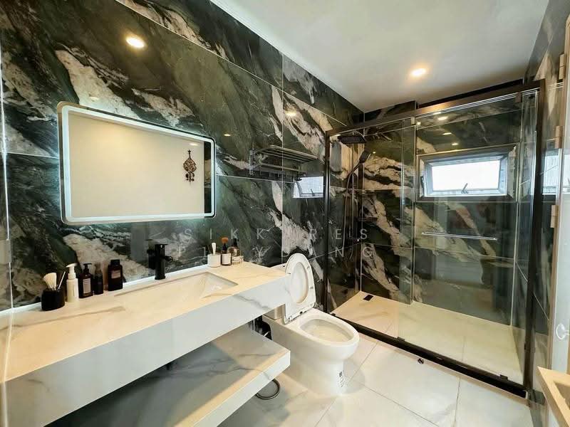 7-BR Villa, Chon Buri (Pattaya), Nong Pru, Bang Lamung (Pattaya), Chon Buri (Pattaya), 7 Bedrooms, 340 sqm, Villa For Rent, by Sikkares Ploydang, 500504720 - DDproperty.com