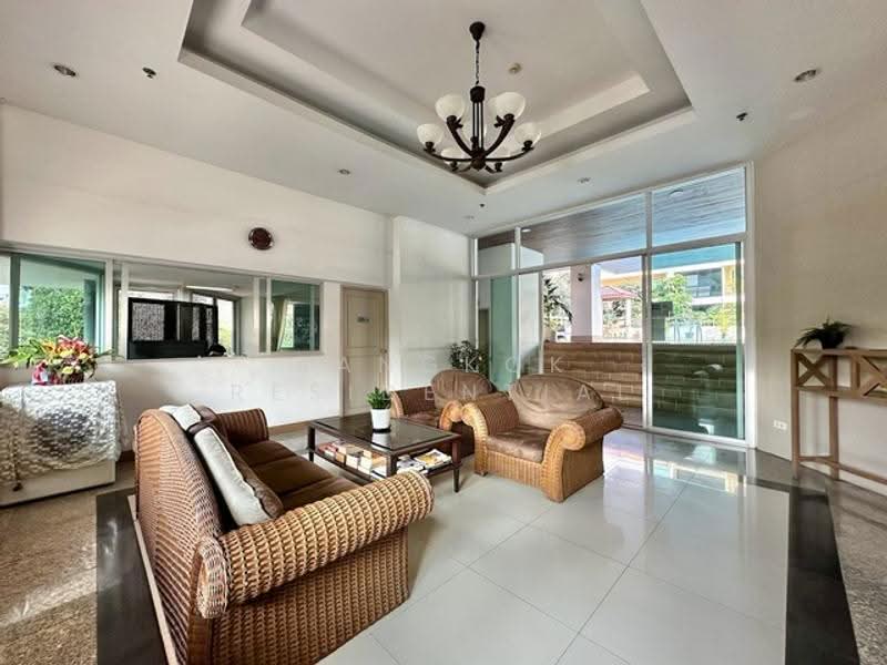 P.W.T. Mansion, Bangkok, 173/6 Soi Sukhumvit 16, Khlong Toei, Bangkok, 3 Bedrooms, 165 sqm, Apartment For Rent, by Bangkok Residential, 500504731 - DDproperty.com