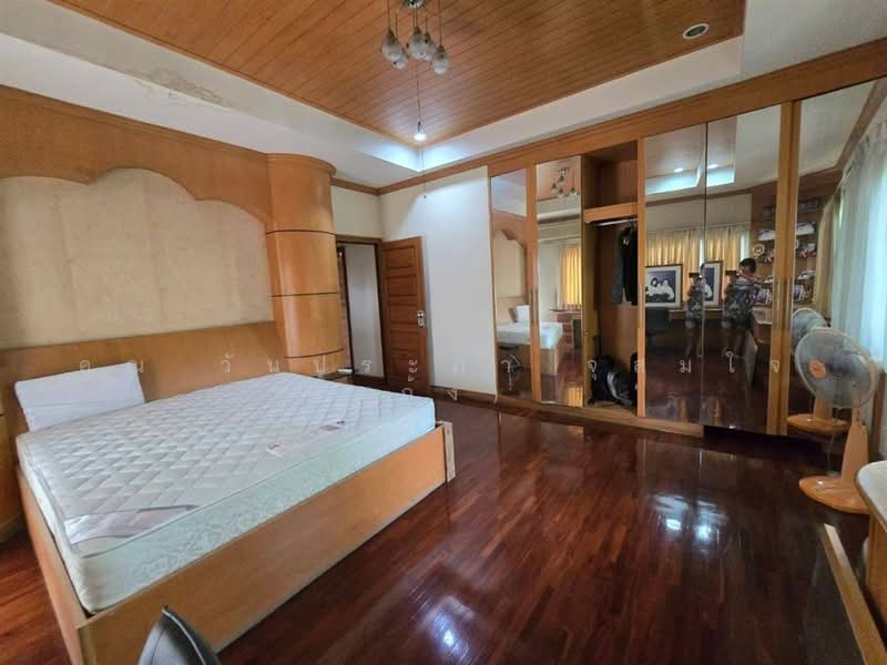 บ้านเดี่ยว 2 ชั้น 355 ตร.ว. ใกล้สน.ดอนเมือง ซอยเทิดราชัน27, Bangkok, ถนนวิภาวดี, Si Khan, Don Mueang, Bangkok, 5 Bedrooms, 600 sqm, Single Detached House For Sale, by คุณ วันประภา จุสมใจ (กุ้ง), 500504735 - DDproperty.com