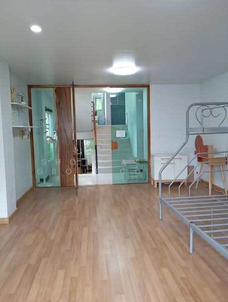 Commercial building in front of CMU, Chiang Mai, Su Thep, Muang Chiang Mai, Chiang Mai, , 194 sqm, Shophouse For Sale, by Shori Asset Group Co., Ltd., 500504753 - DDproperty.com