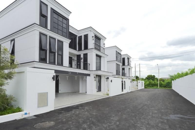 Pool Villa 3 ชั้น 4 ห้องนอน, ใกล้ ม.มหิดล ศาลายา, 100 ม.จากถนนอักษะ, กรุงเทพ, อักษะ, ศาลาธรรมสพน์, ทวีวัฒนา, กรุงเทพ, 448 ตร.ม., บ้านเดี่ยว ขาย, โดย Sirikul Wattanakorn, 500504757 - DDproperty.com