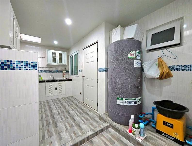 The Eterno Ramkhamhaeng 174, Bangkok, Soi Ramkhamhaeng 174, Min Buri, Bangkok, 3 Bedrooms, 165 sqm, Townhouse For Sale, by คุณ ณัจภสิญาค์ ศุภควัษฐ์กาญกุล (ณิชชา), 500504763 - DDproperty.com