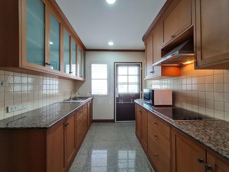 SCC Residence, Bangkok, 42/3 Soi Sukhumvit 31, Khlong Tan Nua, Watthana, Bangkok, 2 Bedrooms, 240 sqm, Apartment For Rent, by Bangkok Residential, 500504790 - DDproperty.com