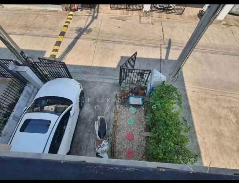 3-BR Townhouse, Chon Buri (Pattaya), Surasak, Si Racha, Chon Buri (Pattaya), 3 Bedrooms, 135 sqm, Townhouse For Sale, by Sikkares Ploydang, 500504808 - DDproperty.com