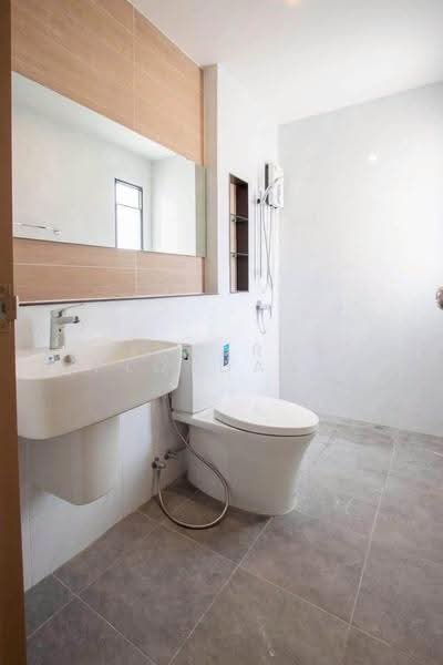 4-BR House, Chon Buri (Pattaya), Bang Lamung, Bang Lamung (Pattaya), Chon Buri (Pattaya), 4 Bedrooms, 181 sqm, Single Detached House For Sale, by Sikkares Ploydang, 500504816 - DDproperty.com