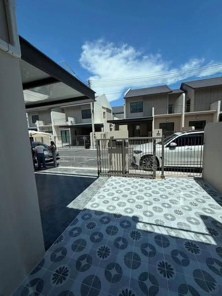 4-BR House, Chon Buri (Pattaya), Bang Lamung, Bang Lamung (Pattaya), Chon Buri (Pattaya), 4 Bedrooms, 181 sqm, Single Detached House For Sale, by Sikkares Ploydang, 500504816 - DDproperty.com