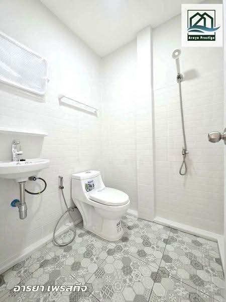 Sap Din Thong Namdaeng, Samut Prakan, Thepharak Road, Thepharak, Muang Samut Prakarn, Samut Prakan, 2 Bedrooms, 86 sqm, Townhouse For Sale, by วิสุทธินี เฉลิมสินสุวรรณ, 500504844 - DDproperty.com