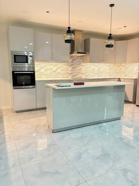 Moon Tower, Bangkok, Soi Sukhumvit 59, Khlong Tan Nua, Watthana, Bangkok, 2 Bedrooms, 202 sqm, Condo For Sale, by Connex Property, 500505001 - DDproperty.com