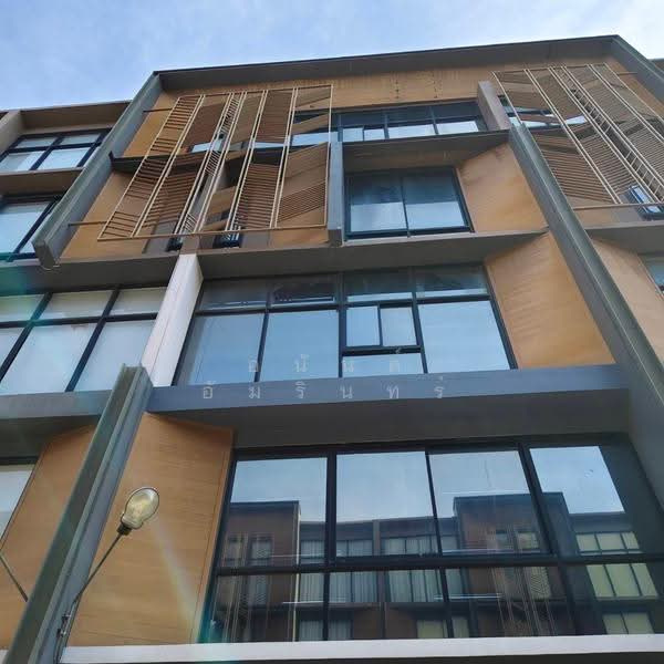 ขายโฮมออฟฟิศ 5 ชั้น The Pride Sukhumvit 77 ขนาด 27 ตร.ว. ใกล้ BTS อ่อนนุช, Bangkok, PJ59+74 Bangkok, On Nut, Suan Luang, Bangkok, 2 Bedrooms, 380 sqm, Townhouse For Sale, by อนันต์ อัมรินทร์, 500505033 - DDproperty.com
