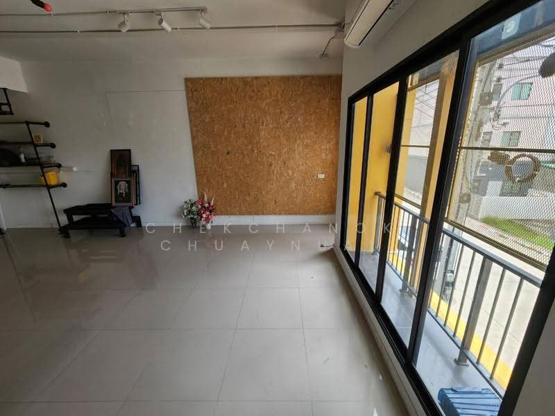 The Connect Biztown, Pathum Thani, ถนนกรุงเทพ-ปทุมธานี, Bang Dua, Muang Pathum Thani, Pathum Thani, , 187 sqm, Shophouse For Rent, by Chekchanok Chuaynual, 500505052 - DDproperty.com