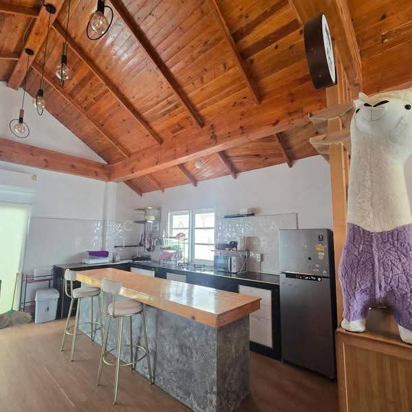 2-BR Villa, Chon Buri (Pattaya), Nong Pru, Bang Lamung (Pattaya), Chon Buri (Pattaya), 2 Bedrooms, 120 sqm, Villa For Rent, by Chalisa Kitilimtrakul, 500505059 - DDproperty.com