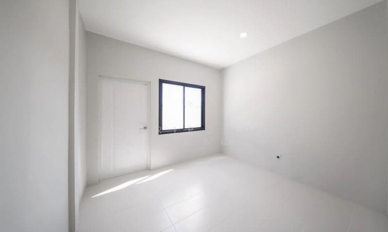 นันทวัน วงแหวน-รัตนาธิเบศร์, Nonthaburi, Sao Thong Hin, Bang Yai, Nonthaburi, 4 Bedrooms, 370 sqm, Single Detached House For Sale, by Siripong Iamcharas, 500505068 - DDproperty.com