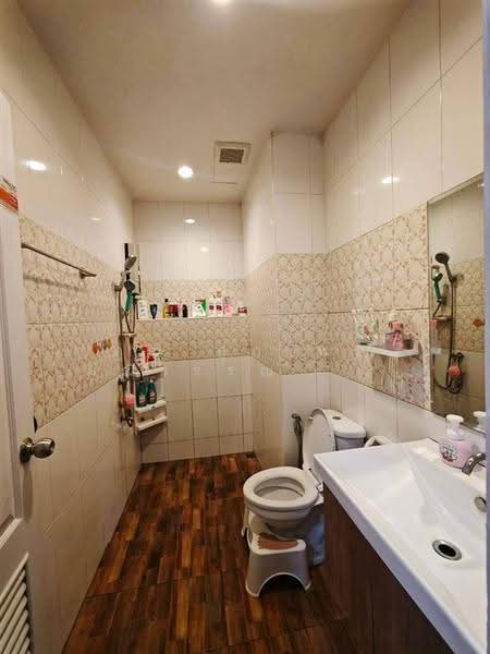 อาคารพาณิชย์ 4.5 ชั้น 22.2 ตร.ว. ซอยเลียบคลองสอง20 ใกล้ห้างแฟชั่นไอส์แลนด์, Bangkok, ถนนเลียบคลองสอง, Bang Chun, Khlong Sam Wa, Bangkok, , 370 sqm, Shophouse For Sale, by คุณ สุภาพร มณีวรรณ (ใหม่), 500505071 - DDproperty.com
