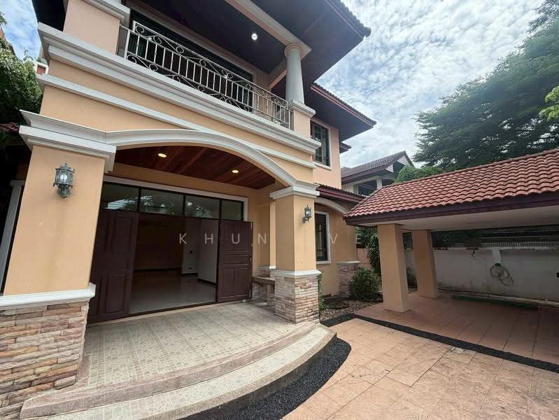 House for Rent Sukhumvit 71Ekkamai | Multiple Access Routes | Small Pets Allowed (SPSEVE2262), Bangkok, สุขุมวิท 71, Khlong Tan Nua, Watthana, Bangkok, 3 Bedrooms, 250 sqm, Single Detached House For Rent, by Khun Eve, 500505086 - DDproperty.com