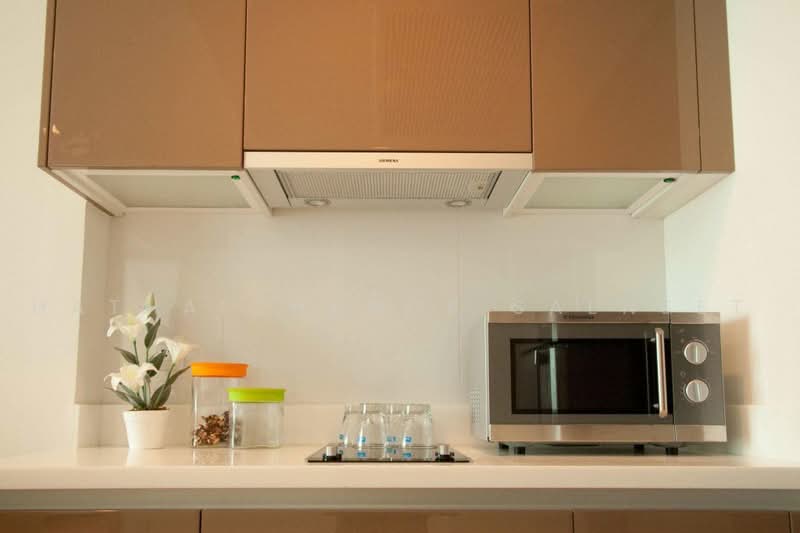 Siri At Sukhumvit, Bangkok, 902 Sukhumvit Road, Phra Kanong, Khlong Toei, Bangkok, 1 Bedroom, 51 sqm, Condo For Rent, by Hathaichanok Saenset, 500505095 - DDproperty.com