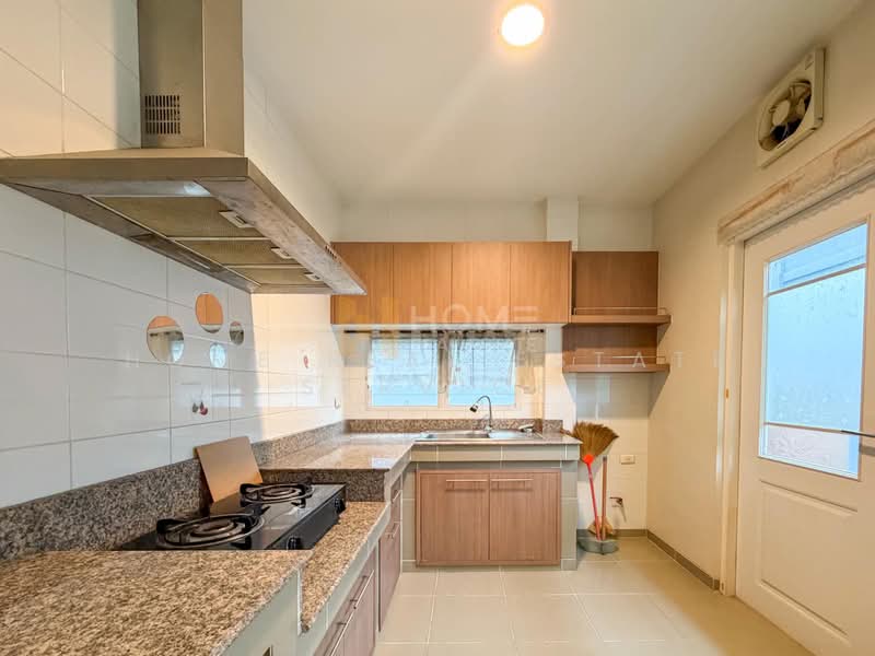 Nanthawan Uthayan-Aksa, Bangkok, Uthayan Road, Sala Thammasop, Thawi Watthana, Bangkok, 4 Bedrooms, 200 sqm, Single Detached House For Sale, by HOME Real Estate Service, 500505144 - DDproperty.com