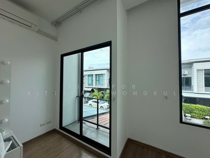 Grande Pleno Watcharapol-Sukhaphiban 5, Bangkok, Sukhapibal 5 Road, O-Ngoen, Sai Mai, Bangkok, 3 Bedrooms, 100 sqm, Townhouse For Sale, by Kittipob Kittipanuwongkul, 500505146 - DDproperty.com