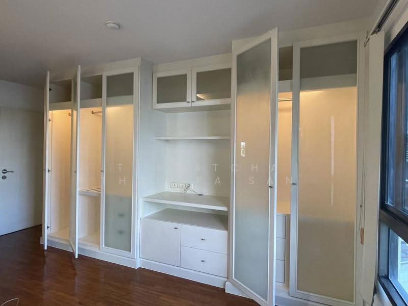 Baan Ploenchit, Bangkok, Soi Ruamrudee 2 Ploenchit Road, Lumphini, Pathum Wan, Bangkok, 2 Bedrooms, 94 sqm, Condo For Sale, by Thanatcha Thanapaisan, 500505164 - DDproperty.com