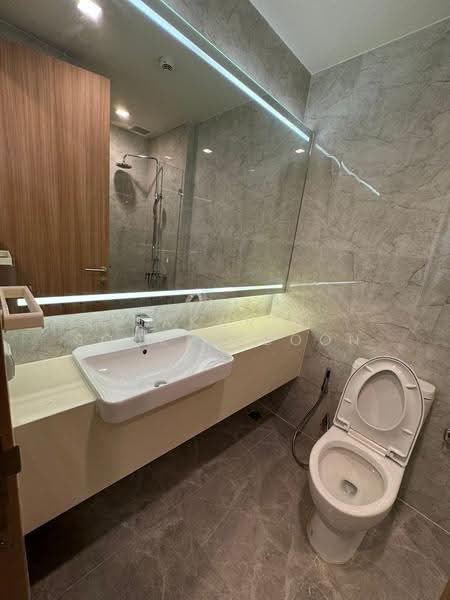Noble Around Sukhumvit 33, Bangkok, 17 Soi Sukhumvit 33, Khlong Tan Nua, Watthana, Bangkok, 2 Bedrooms, 61 sqm, Condo For Rent, by Nakarin Sookpaiboon, 500505254 - DDproperty.com