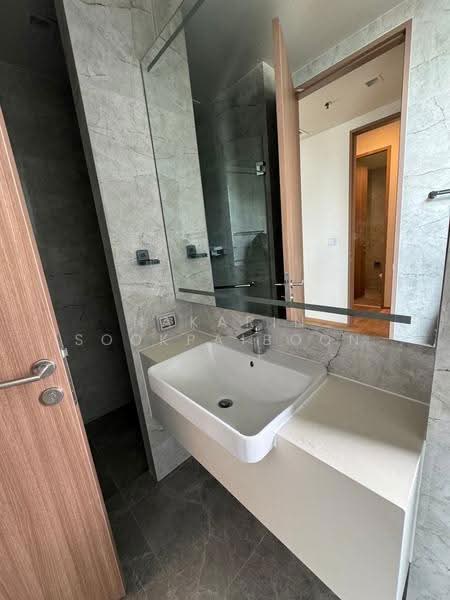 Noble Around Sukhumvit 33, Bangkok, 17 Soi Sukhumvit 33, Khlong Tan Nua, Watthana, Bangkok, 2 Bedrooms, 61 sqm, Condo For Rent, by Nakarin Sookpaiboon, 500505254 - DDproperty.com