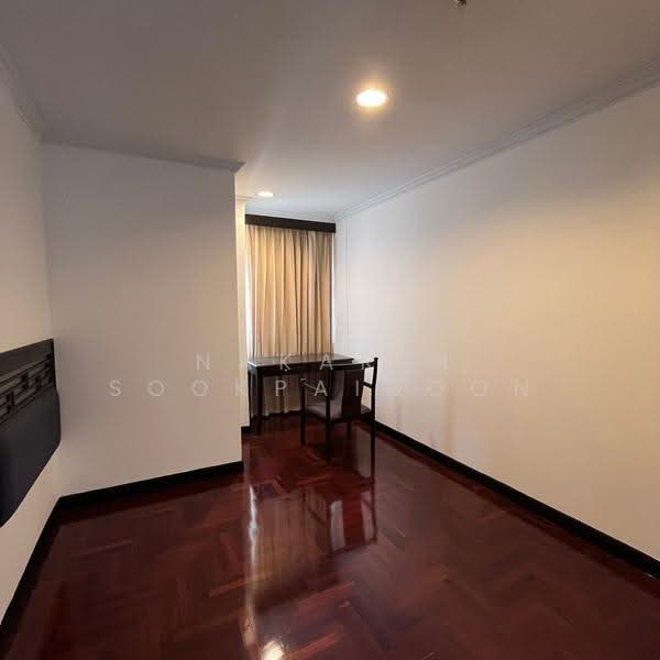 Lake Green, Bangkok, 199 Sukhumvit Soi 8, Khlong Toei, Bangkok, 2 Bedrooms, 127 sqm, Condo For Rent, by Nakarin Sookpaiboon, 500505287 - DDproperty.com