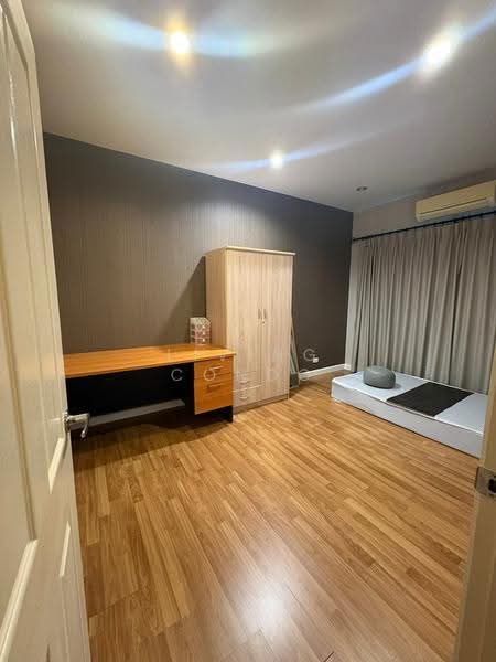 ทาวน์โฮม เดอะเมทโทร รามคำแหง - วงแหวน, Bangkok, Thap Chang, Saphan Sung, Bangkok, 3 Bedrooms, 148 sqm, Townhouse For Rent, by Living Condo, 500505289 - DDproperty.com