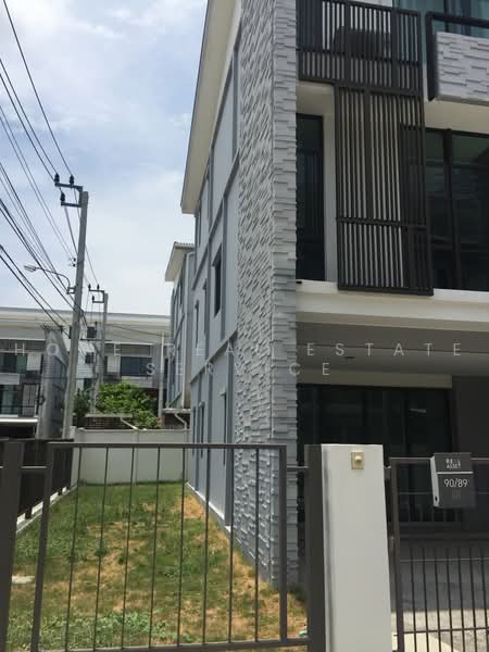 Plex Bangna : เพล็กซ์ บางนา, สมุทรปราการ, 90/239 ทางพิเศษบูรพาวิถี, บางแก้ว, บางพลี, สมุทรปราการ, 190 ตร.ม., ทาวน์เฮ้าส์ ขาย, โดย HOME Real Estate Service, 500505307 - DDproperty.com