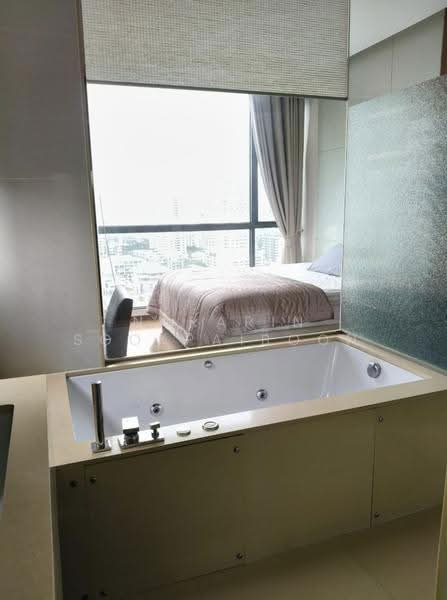 The Address Sukhumvit 28, Bangkok, 1 Soi Sukhumvit 28, Khong Tan, Khlong Toei, Bangkok, 2 Bedrooms, 74 sqm, Condo For Rent, by Nakarin Sookpaiboon, 500505363 - DDproperty.com