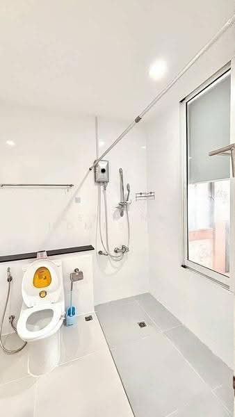 The Coast, Bangkok, 3888 Sukhumvit Road, Bang Na Tai, Bang Na, Bangkok, 2 Bedrooms, 90 sqm, Condo For Rent, by Jentina Homes & Co, 500505413 - DDproperty.com