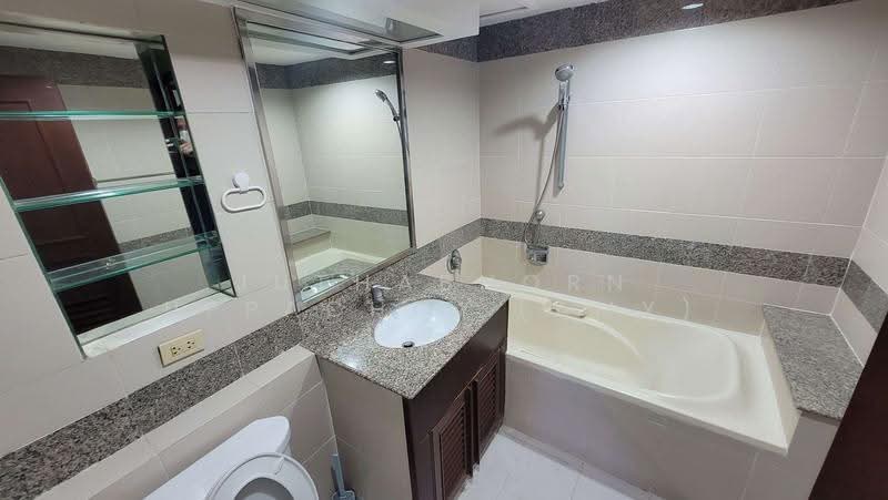 President Park Sukhumvit 24, Bangkok, 99 Sukhumvit 24 Alley, Khlongtoei Nua, Watthana, Bangkok, 3 Bedrooms, 223 sqm, Condo For Rent, by Juthabhorn Uppachit (Amy), 500505448 - DDproperty.com