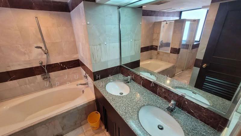 President Park Sukhumvit 24, Bangkok, 99 Sukhumvit 24 Alley, Khlongtoei Nua, Watthana, Bangkok, 3 Bedrooms, 223 sqm, Condo For Rent, by Juthabhorn Uppachit (Amy), 500505448 - DDproperty.com