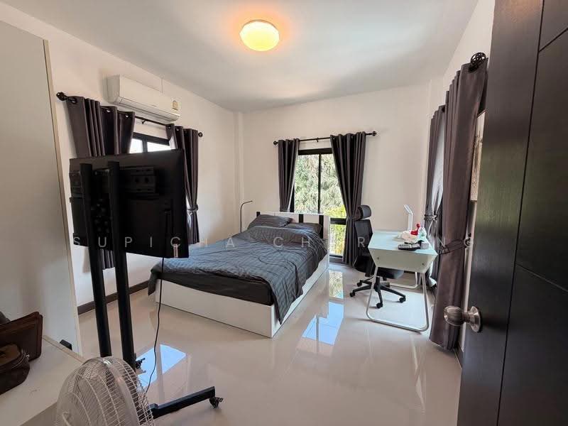 บ้าน 4-ห้องนอน, ชลบุรี, บางเสร่, สัตหีบ, ชลบุรี, 220 ตร.ม., บ้านเดี่ยว ขาย, โดย Supicha Chorjong, 500505452 - DDproperty.com