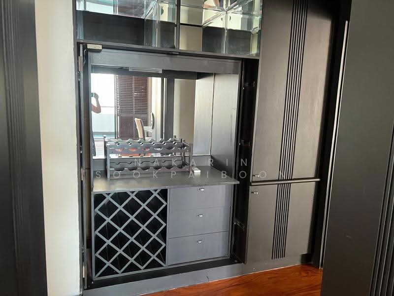 Kallista Mansion, Bangkok, 64 Soi Sukhumvit 11, Khlongtoei Nua, Watthana, Bangkok, 4 Bedrooms, 315 sqm, Condo For Rent, by Nakarin Sookpaiboon, 500505456 - DDproperty.com