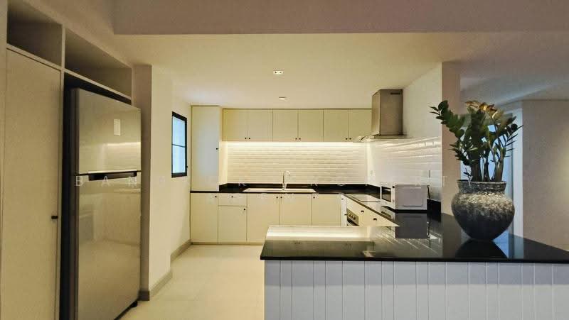 Villa Bajaj, Bangkok, Soi Sukhumvit 19, Khlongtoei Nua, Watthana, Bangkok, 3 Bedrooms, 240 sqm, Condo For Rent, by BANGKOK PROPERTY AGENTS, 500505482 - DDproperty.com