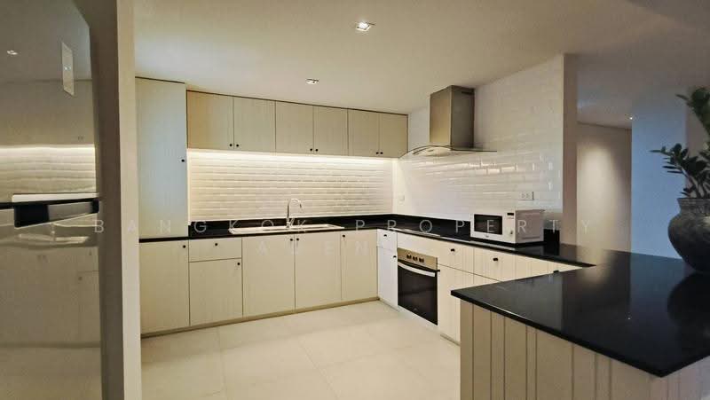 Villa Bajaj, Bangkok, Soi Sukhumvit 19, Khlongtoei Nua, Watthana, Bangkok, 3 Bedrooms, 240 sqm, Condo For Rent, by BANGKOK PROPERTY AGENTS, 500505482 - DDproperty.com