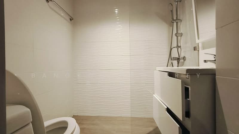 Villa Bajaj, Bangkok, Soi Sukhumvit 19, Khlongtoei Nua, Watthana, Bangkok, 3 Bedrooms, 240 sqm, Condo For Rent, by BANGKOK PROPERTY AGENTS, 500505482 - DDproperty.com