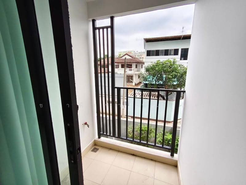 Hi Seacon Station, Bangkok, Srinakarin Road, Nong Bon, Prawet, Bangkok, 1 Bedroom, 36 sqm, Condo For Sale, by ชญาพิชชา พันธกิจ, 500505486 - DDproperty.com