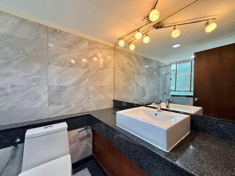 Lake Avenue Sukhumvit 16, Bangkok, Soi Sammitr Sukhumvit Road, Khlong Tan Nua, Watthana, Bangkok, 2 Bedrooms, 124 sqm, Condo For Rent, by Bangkok Residential, 500505507 - DDproperty.com