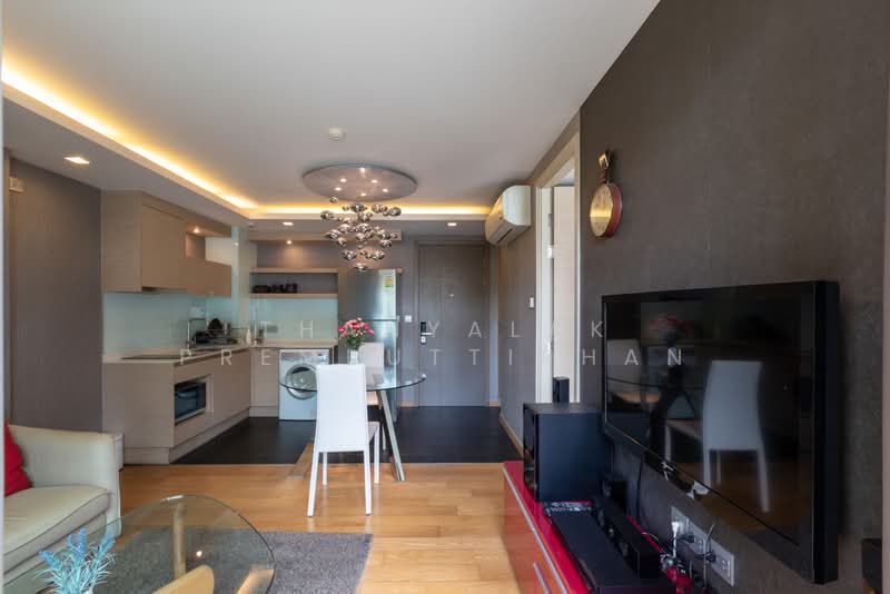 Via BOTANI, Bangkok, 36 Soi Sukhumvit 47, Sukhumvit Road, Khlong Tan Nua, Watthana, Bangkok, 1 Bedroom, 47 sqm, Condo For Rent, by Thanyalak Premputtiphan, 500505567 - DDproperty.com
