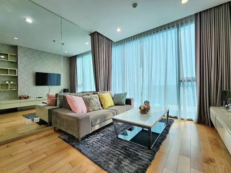 The Breeze Narathiwas, Bangkok, 198 Narathiwat Ratchanakarin Road, Chong Nonsi, Yan Nawa, Bangkok, 1 Bedroom, 45 sqm, Condo For Rent, by Thanyalak Premputtiphan, 500505578 - DDproperty.com