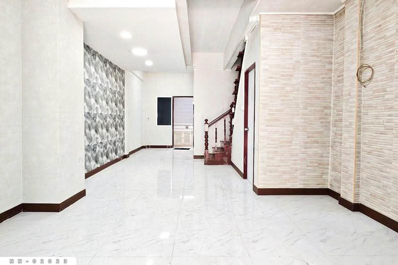 Phongsirichai 4 Phetkasem 81, Bangkok, Macharoen Road, Nong Kang Plu, Nong Khaem, Bangkok, 4 Bedrooms, 138 sqm, Townhouse For Sale, by Benchawarin Pakkawetppisit, 500505584 - DDproperty.com