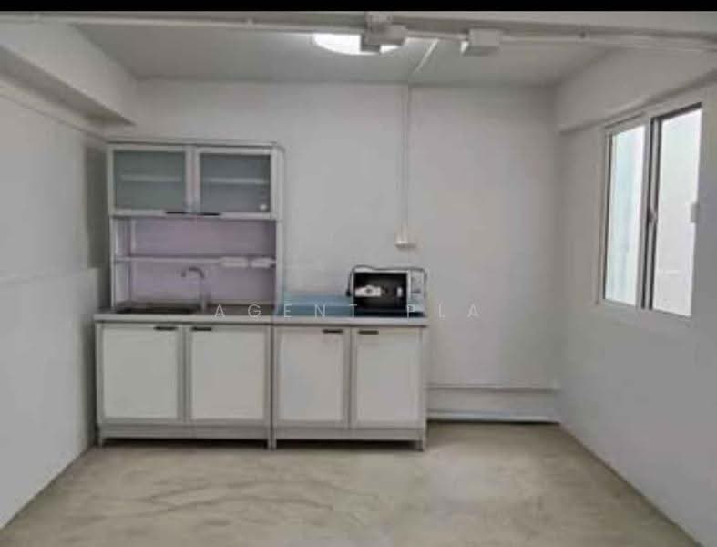 For Rent: Renovated 2-Story House in Chokchai 4, near Chokchai 4 Yellow Line BTS Station (SPSAD4140), Bangkok, Lat Phrao, Bangkok, 3 Bedrooms, 200 sqm, Single Detached House For Rent, by Agent Pla, 500505595 - DDproperty.com
