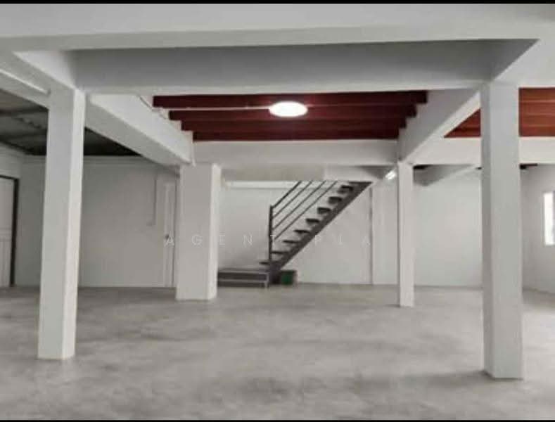 For Rent: Renovated 2-Story House in Chokchai 4, near Chokchai 4 Yellow Line BTS Station (SPSAD4140), Bangkok, Lat Phrao, Bangkok, 3 Bedrooms, 200 sqm, Single Detached House For Rent, by Agent Pla, 500505595 - DDproperty.com