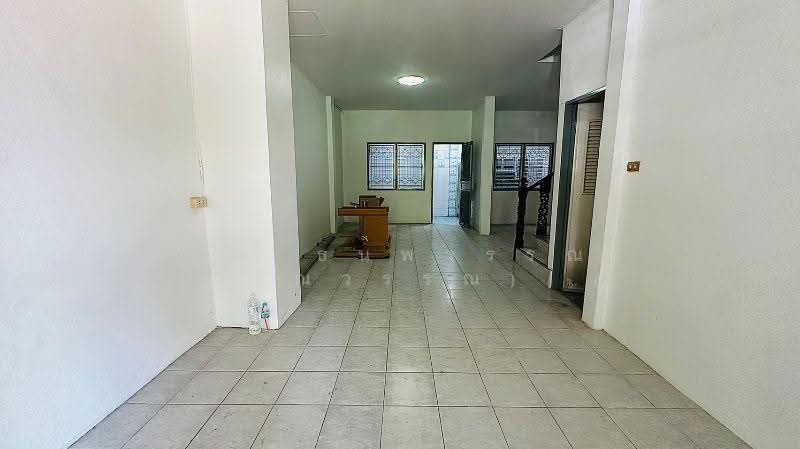 Wirot Ville Bang Bau Thong : วิโรจน์วิลล์ บางบัวทอง, นนทบุรี, ซอย หมู่บ้านวิโรจน์วิลล์, ละหาร, บางบัวทอง, นนทบุรี, 110 ตร.ม., ทาวน์เฮ้าส์ ขาย, โดย คุณ ธนพวรรณ (ณวรรณ), 500505634 - DDproperty.com