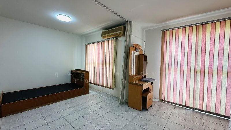 Wirot Ville Bang Bau Thong : วิโรจน์วิลล์ บางบัวทอง, นนทบุรี, ซอย หมู่บ้านวิโรจน์วิลล์, ละหาร, บางบัวทอง, นนทบุรี, 110 ตร.ม., ทาวน์เฮ้าส์ ขาย, โดย คุณ ธนพวรรณ (ณวรรณ), 500505634 - DDproperty.com
