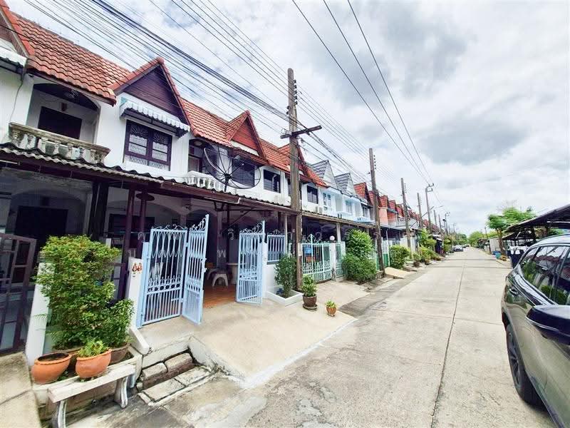 ทาวน์เฮ้าส์ 2 ชั้น 16 ตร.ว. ซอยวชิรธรรมสาธิต57 แยก 28 ใกล้BTSปุณณวิถี, กรุงเทพ, ถนนสุขุมวิท, บางจาก, พระโขนง, กรุงเทพ, 80 ตร.ม., ทาวน์เฮ้าส์ ขาย, โดย คุณ วิภาวรรณ บุตรพา (หยก), 500505635 - DDproperty.com
